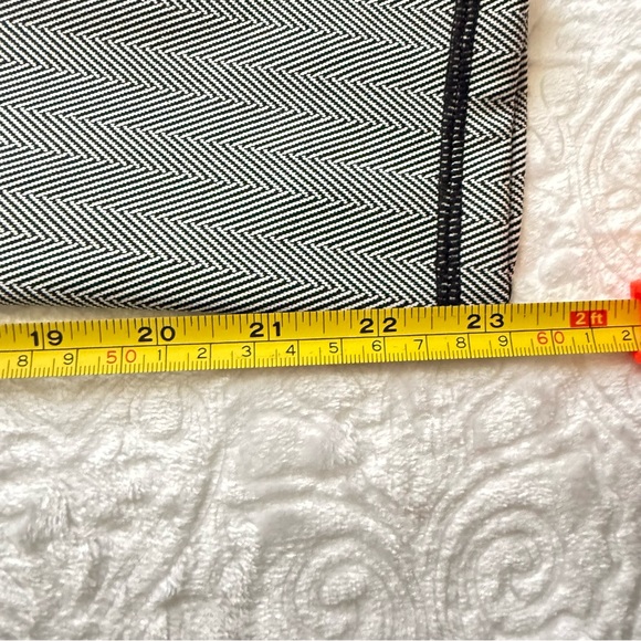 Zyia Active Gray Herringbone Leggings Size 4 High Rise Stretch Athleisure - Picture 6 of 8
